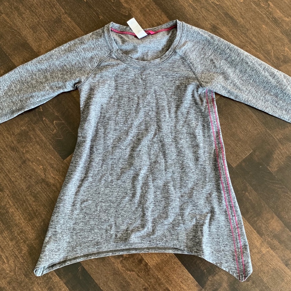 SALE Ivivva (Lululemon girls) long sleeve shirt